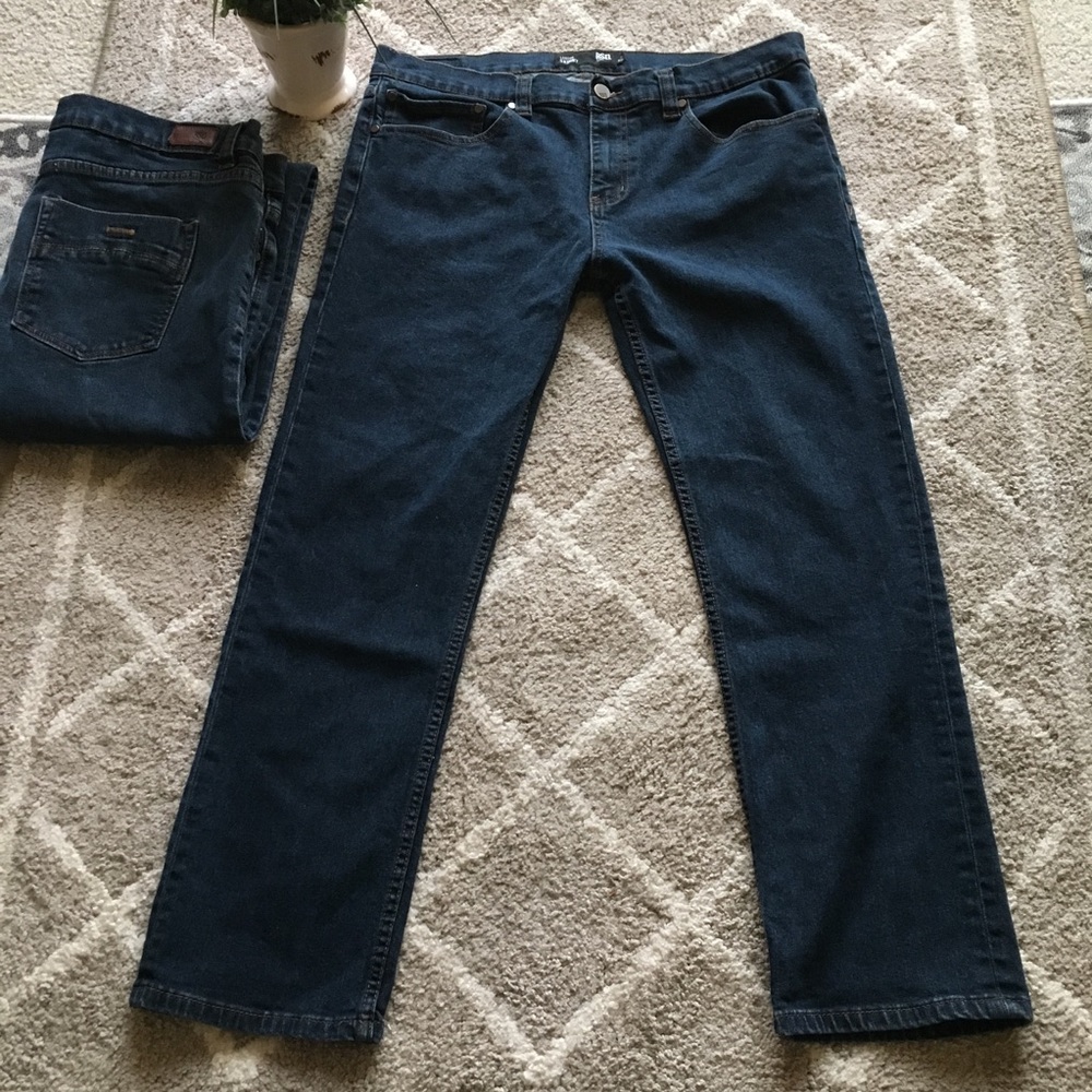 ๐๐ด{RSQ}: Menโs Dark Wash Jeans Bundle๐ด - Picture 2 of 4
